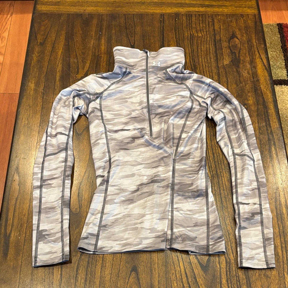 Vintage grey camo long sleeve Under Armour quarter zip pullover